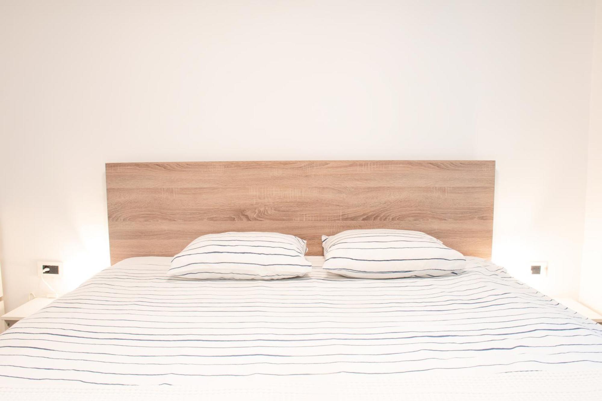 Apartment Fantabulous Downtown Abode W King Bed, 65